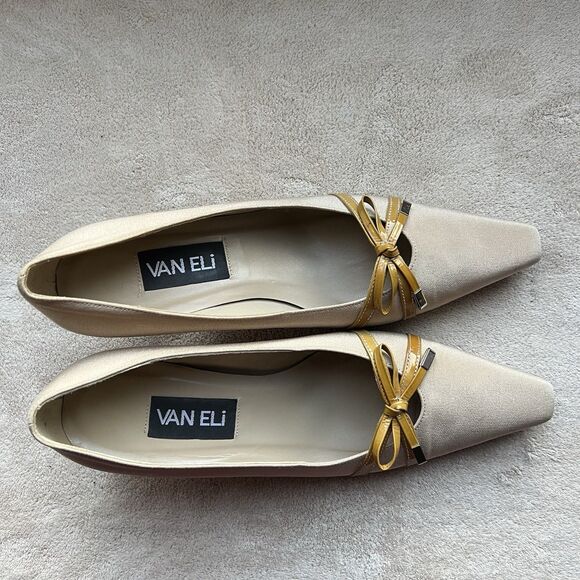 VanEli Wheat Taffeta With Gold Patent Leather Bow Heel Pump Women 7 M Classic - Picture 7 of 15